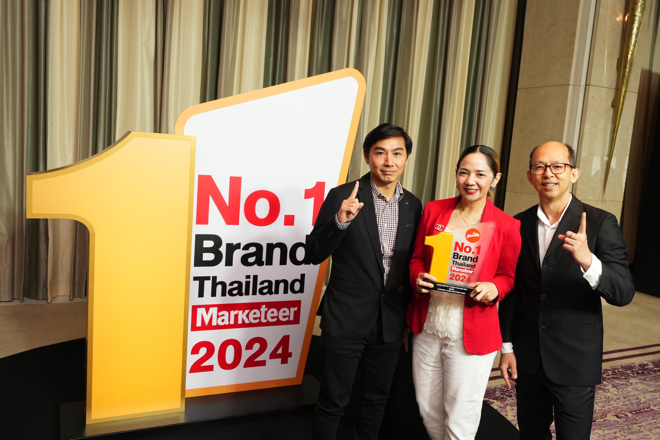 “ดีโด้” สร้างปรากฏการณ์ผู้นำตลาดน้ำผลไม้ (Non 100%)  ที่ครองใจผู้บริโภคต่อเนื่องยาวนาน 6 ปีซ้อน  พร้อมคว้ารางวัล Marketeer No.1 Brand Thailand 2023 -2024