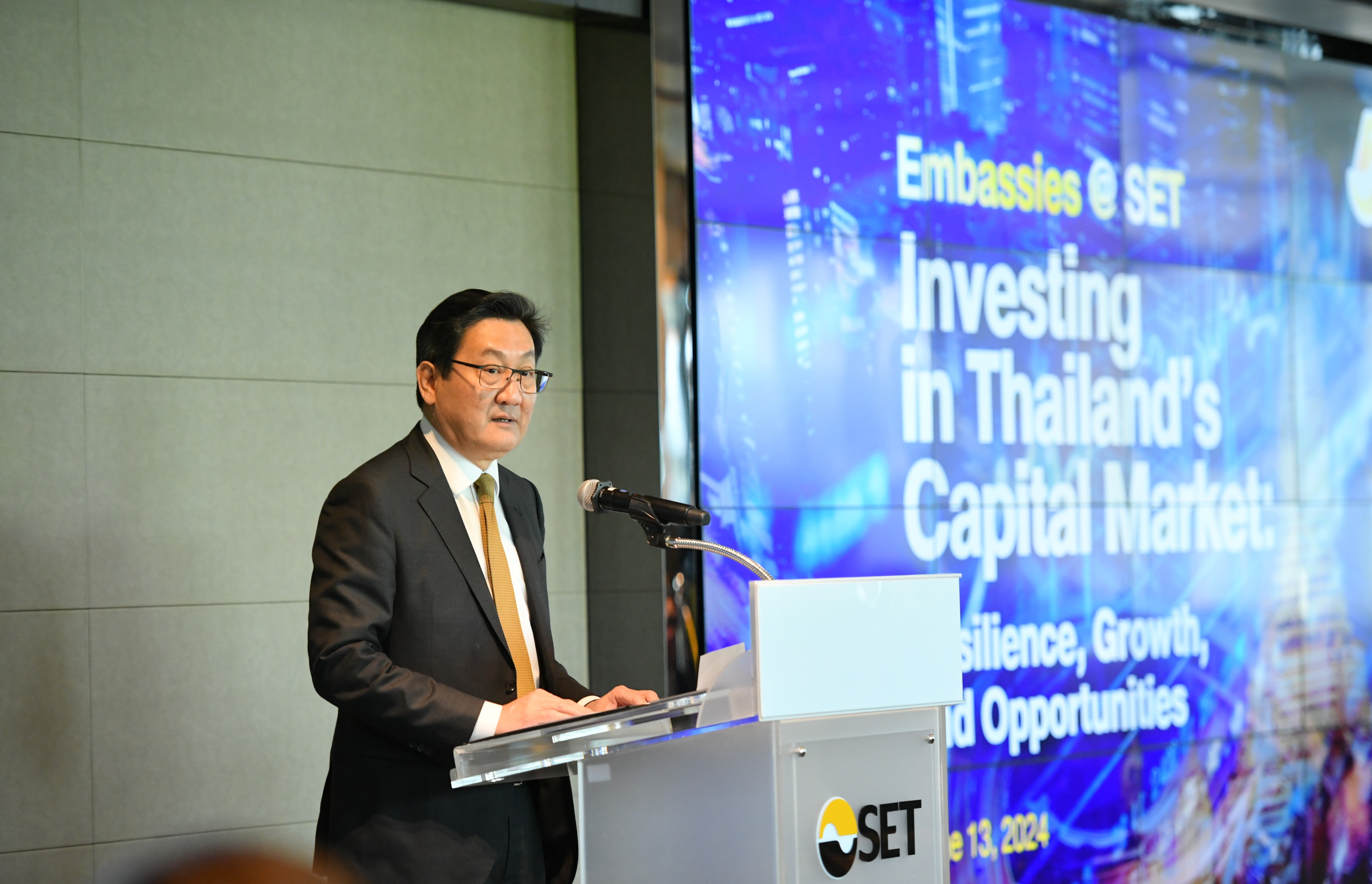 ตลาดหลักทรัพย์ฯ เชิญสถานทูต 29 ประเทศ รับฟังศักยภาพและความแข็งแกร่งตลาดทุนและประเทศไทย