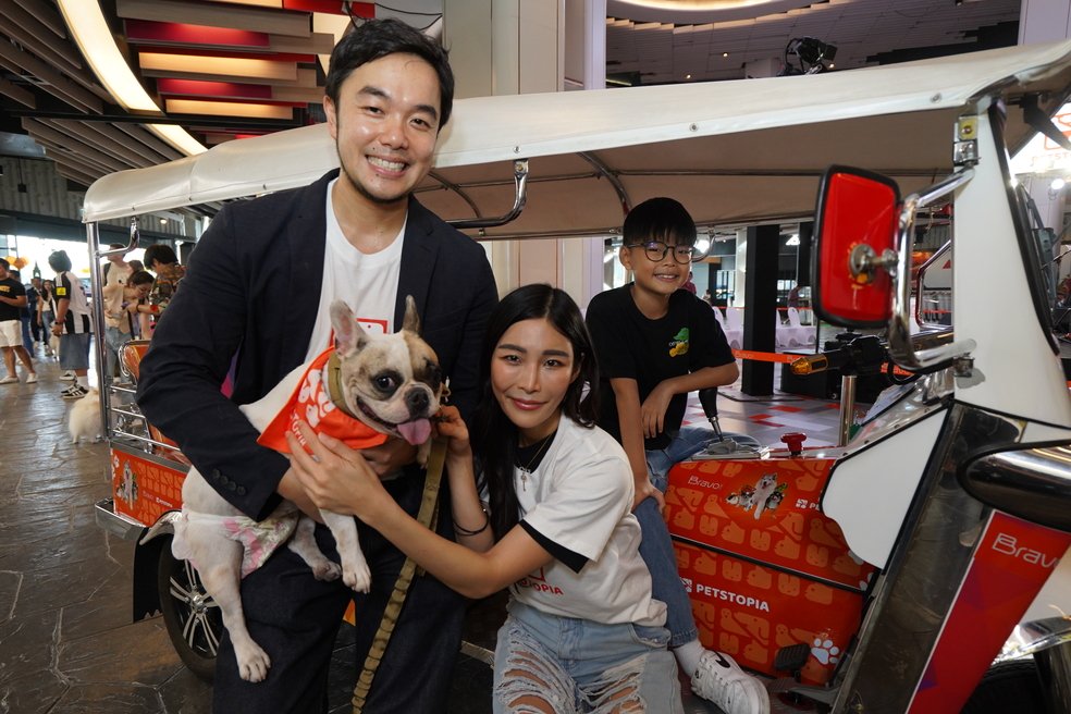 PETSTOPIA @BRAVO BKK   “Happy Pets, Happy Life.”   ศูนย์การค้าเพื่อคนรักสัตว์แห่งแรก ที่ดูแลสัตว์ครบวงจรตั้งแต่เกิดจนกลับดาว