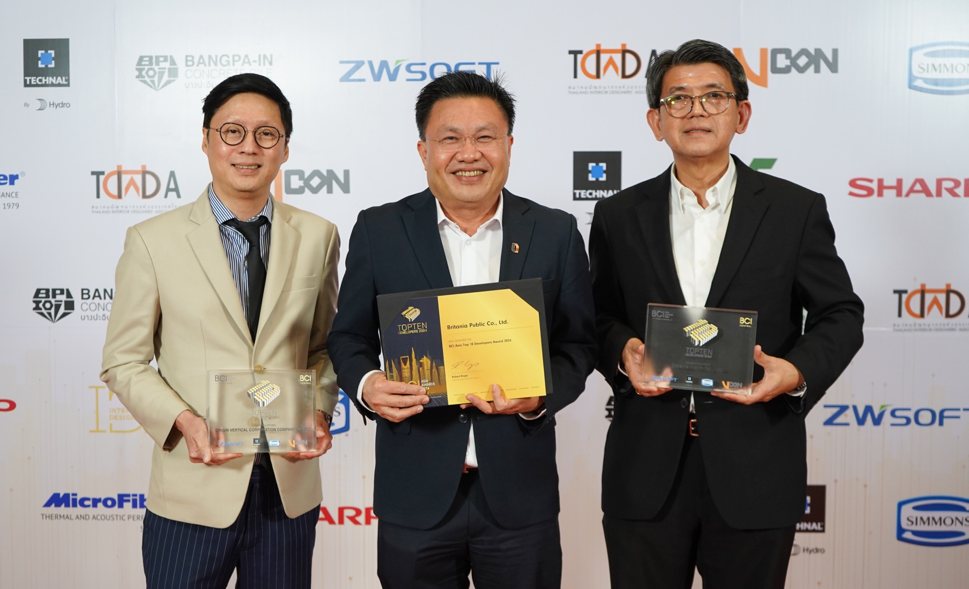 คอนโด ออริจิ้น และบ้าน บริทาเนีย จับมือคว้ารางวัลใหญ่ระดับเอเชีย  รางวัล “BCI Asia TOP 10 Developers Awards 2024”