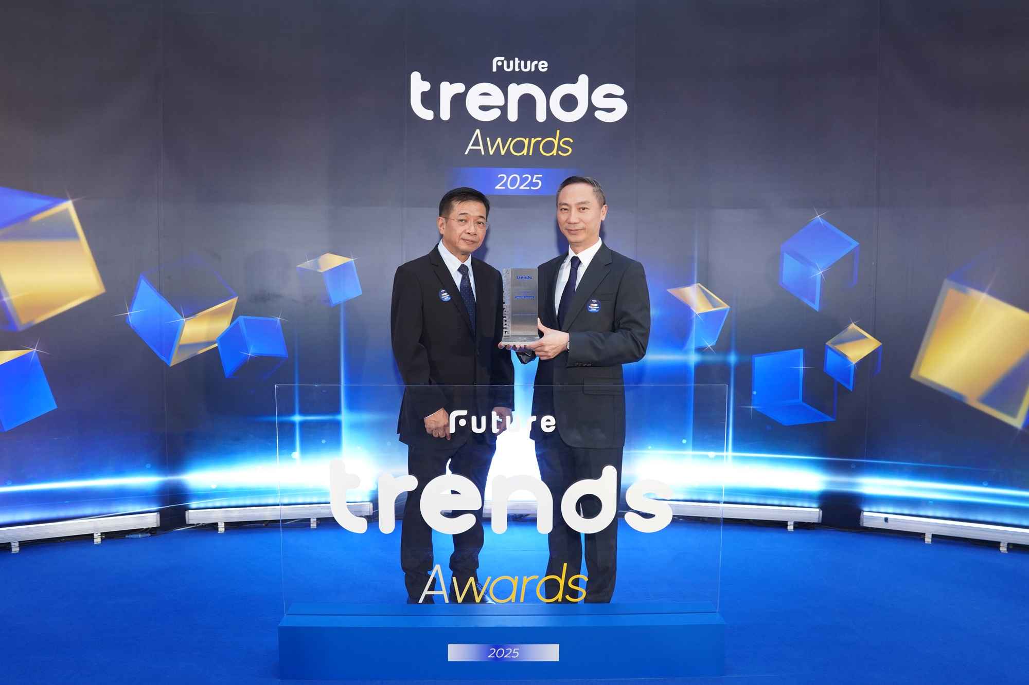 ธนาคารไทยเครดิต คว้ารางวัล Leading ESG Award จากเวที Future Trends 2025  พร้อมฉลอง ก้าวสู่ปีที่ 9 แห่งการยกระดับความรู้ทางการเงินของสังคมไทย